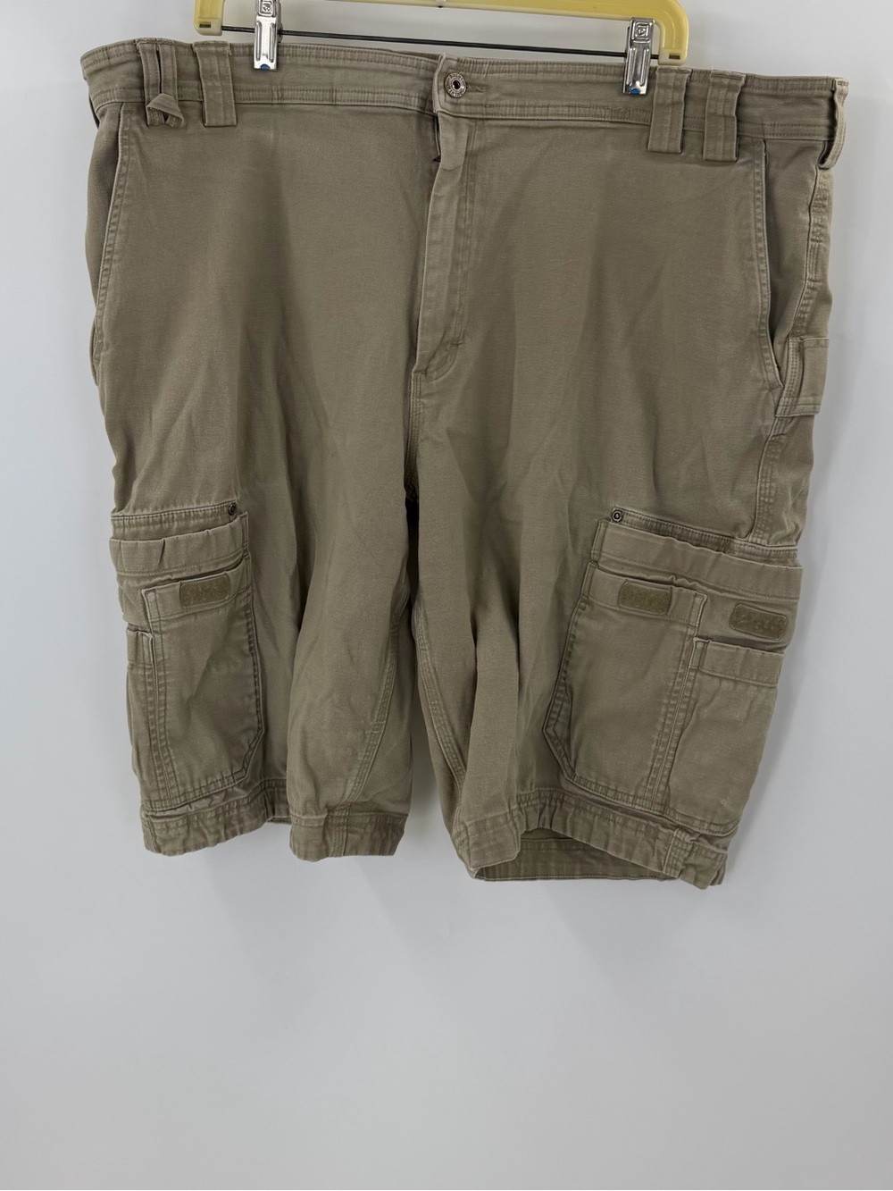Duluth Trading Flex Fire Hose Cargo Shorts Men’s Size 46 Relaxed Fit Khaki